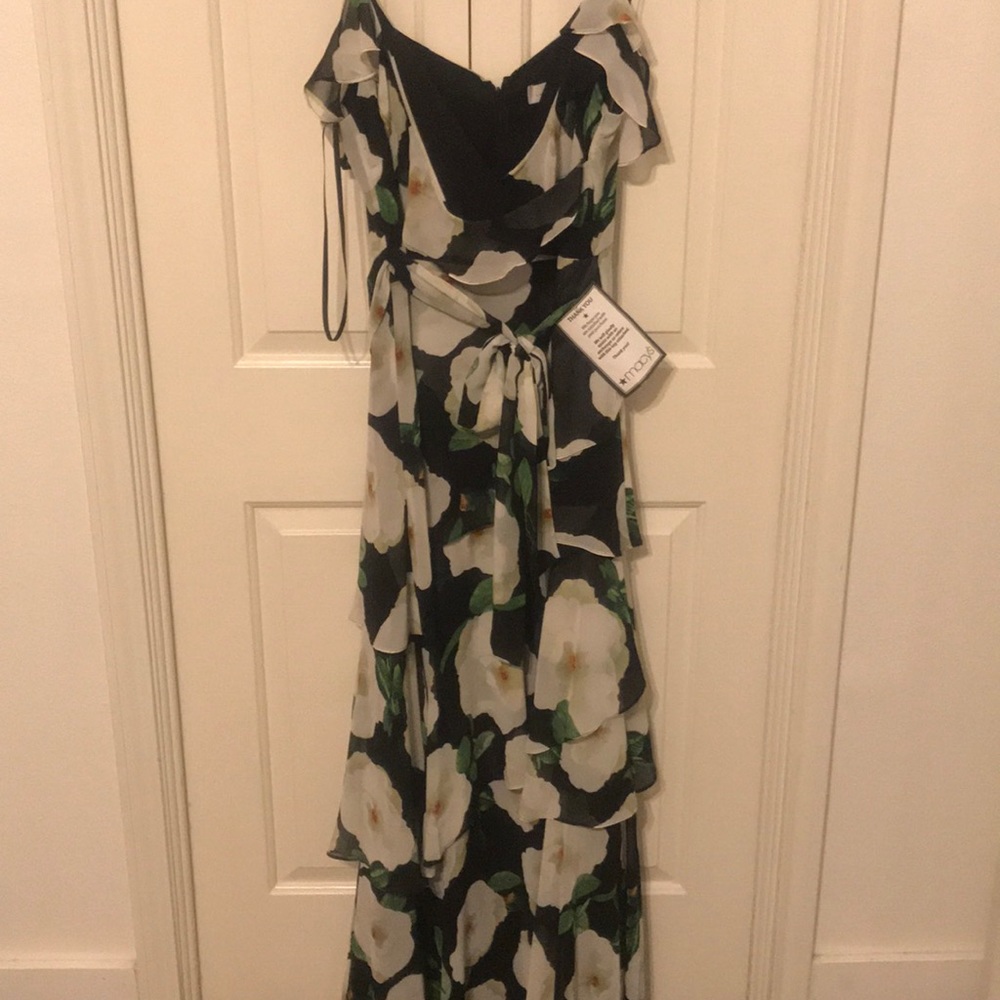 NWT flowy flower off shoulder summer dress